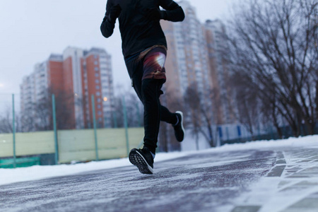 U20国足遭沙特绝杀，现场的中国女球迷快哭了50亮315回复.