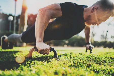 舆论风口 舆论风口